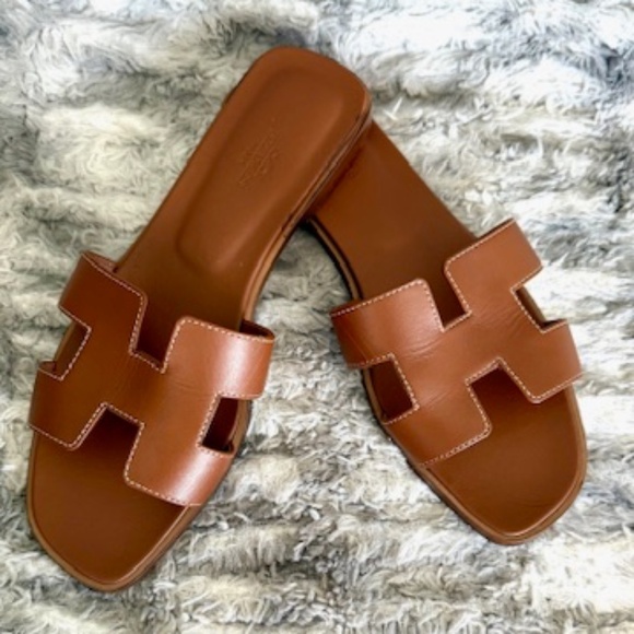 AUTHENTIC HERMES ORAN LEATHER SANDALS SLIDES SHOES 39 - Picture 3 of 8